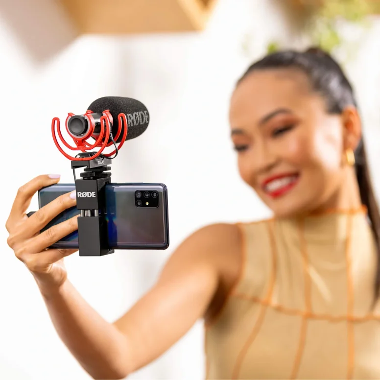 כבל זוויתי USB-C באורך 30 ס"מ SC16